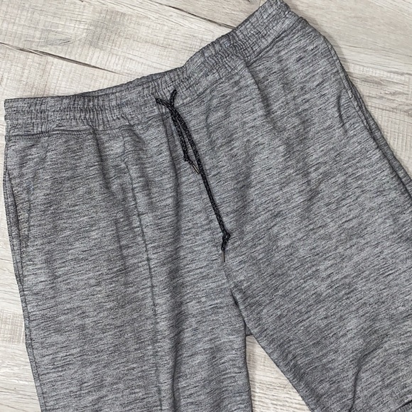 Buckle shorts xl - Picture 2 of 4